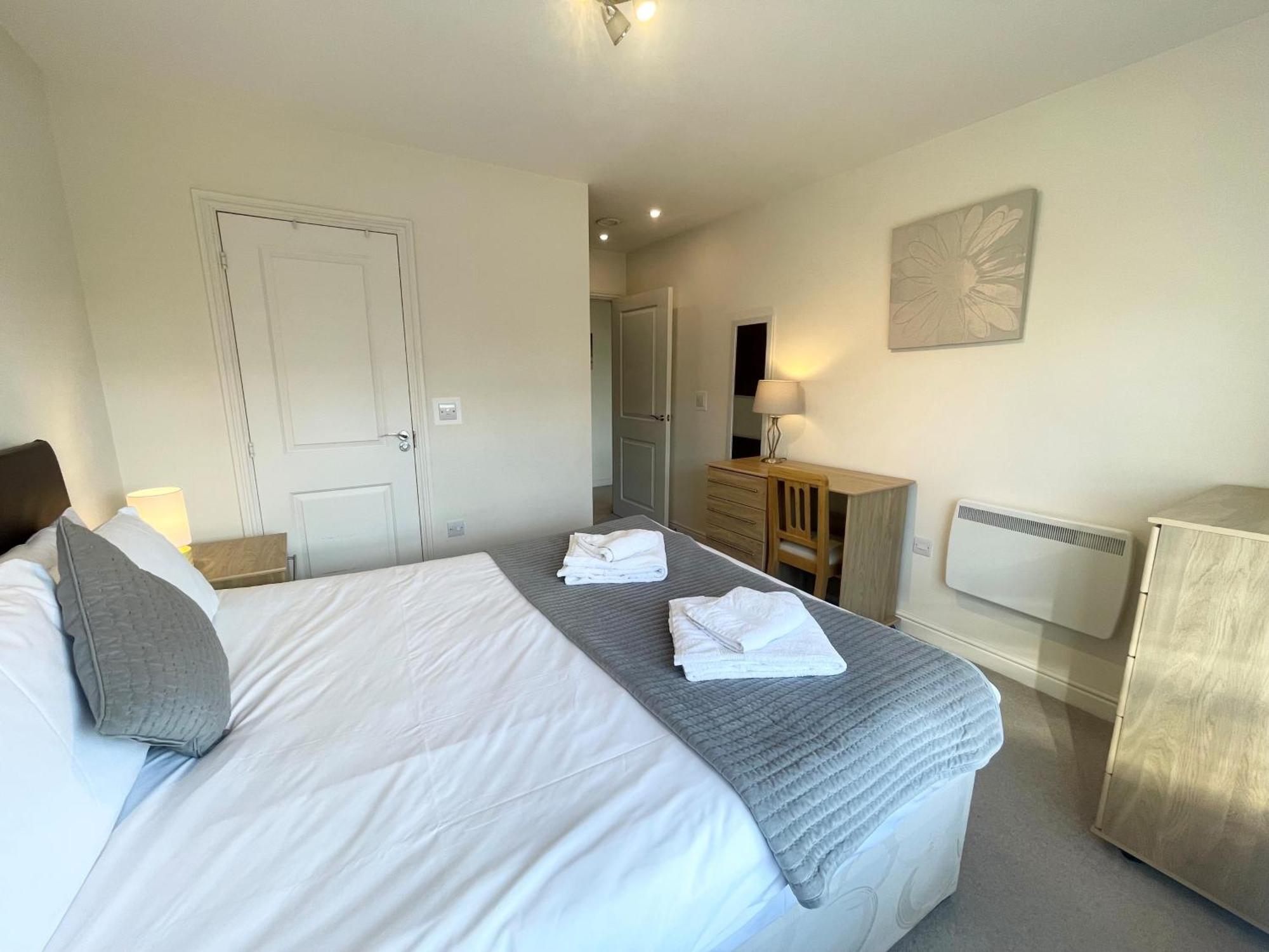 Blue Sky Apartments @Wallis Square, Farnborough Farnborough  Extérieur photo