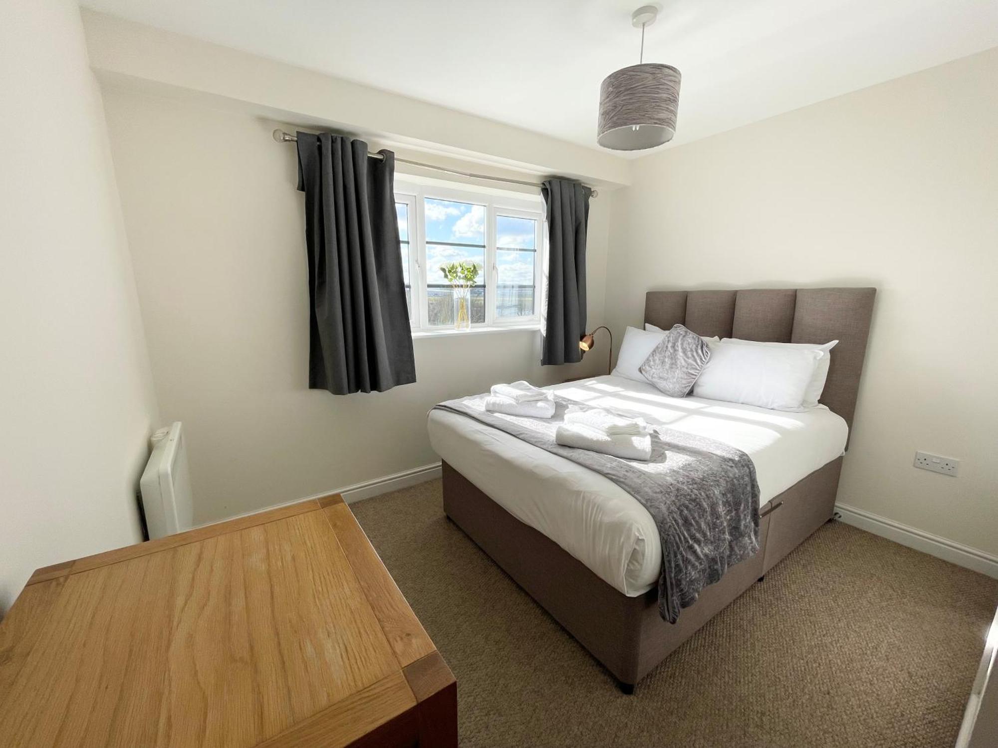 Blue Sky Apartments @Wallis Square, Farnborough Farnborough  Extérieur photo