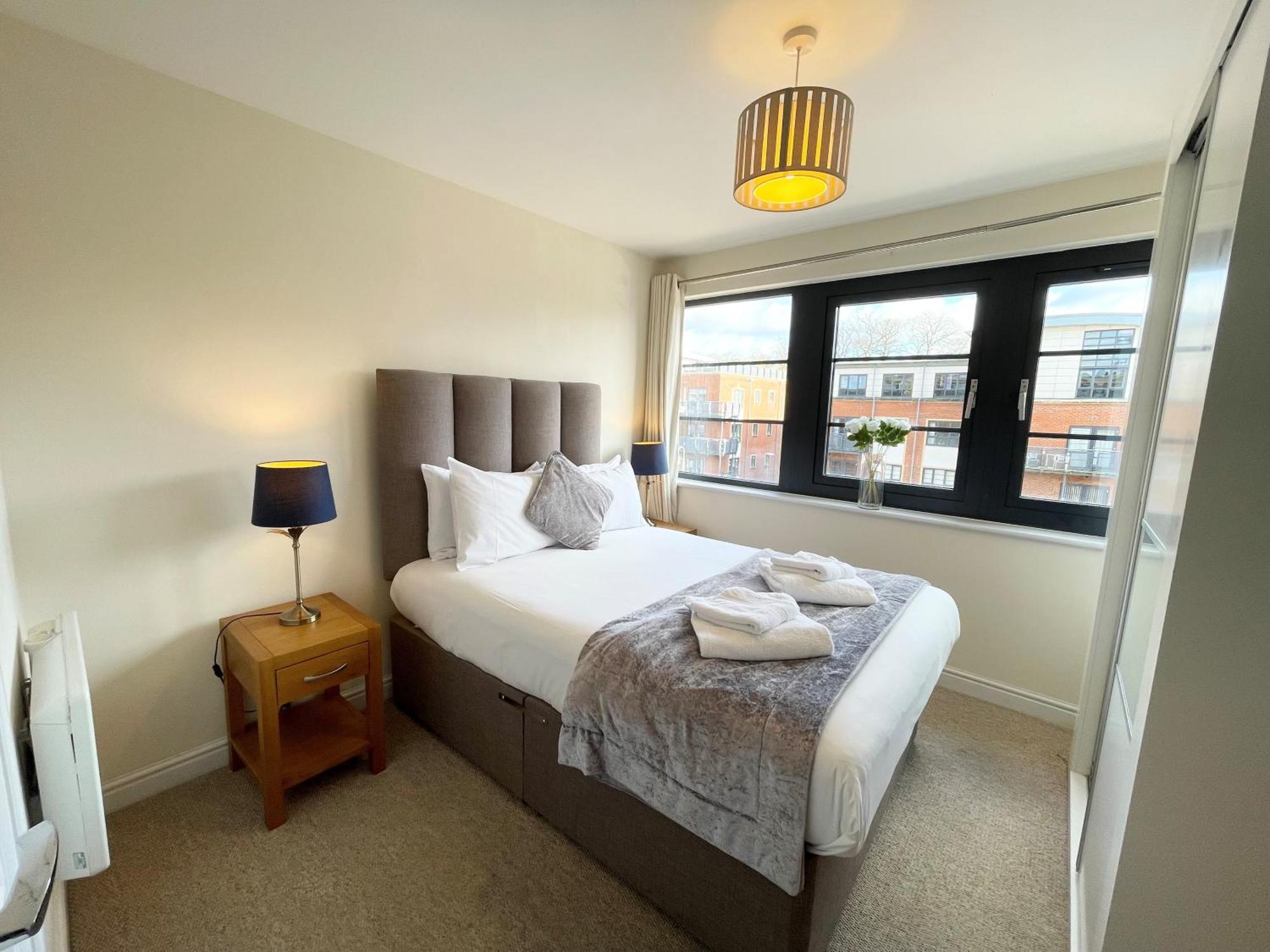 Blue Sky Apartments @Wallis Square, Farnborough Farnborough  Extérieur photo